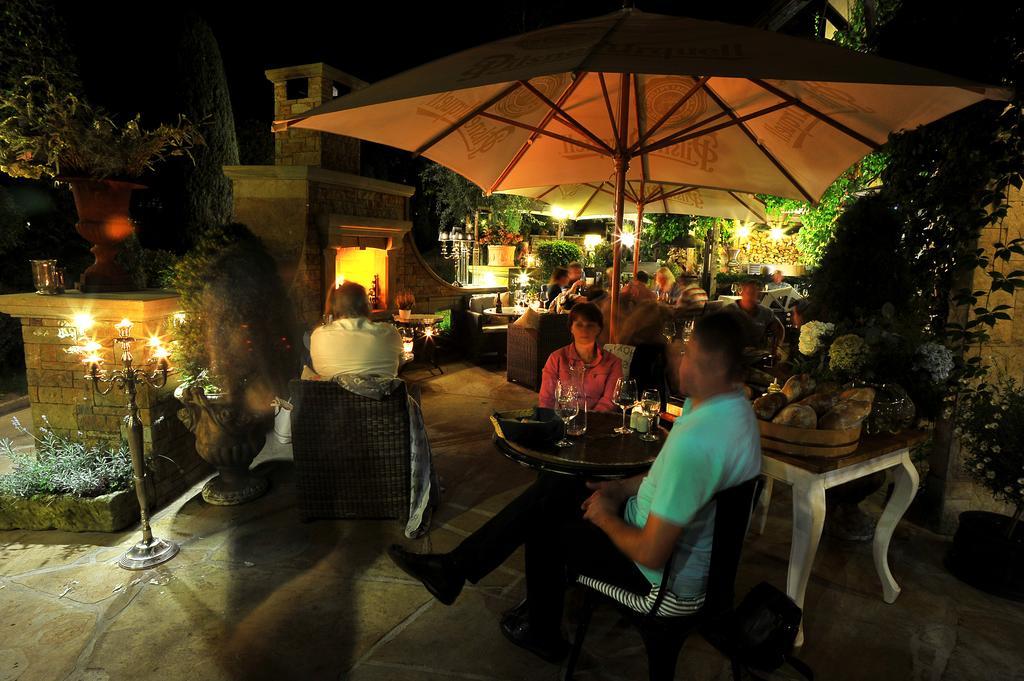 Bonato Hotel Náchod المظهر الخارجي الصورة